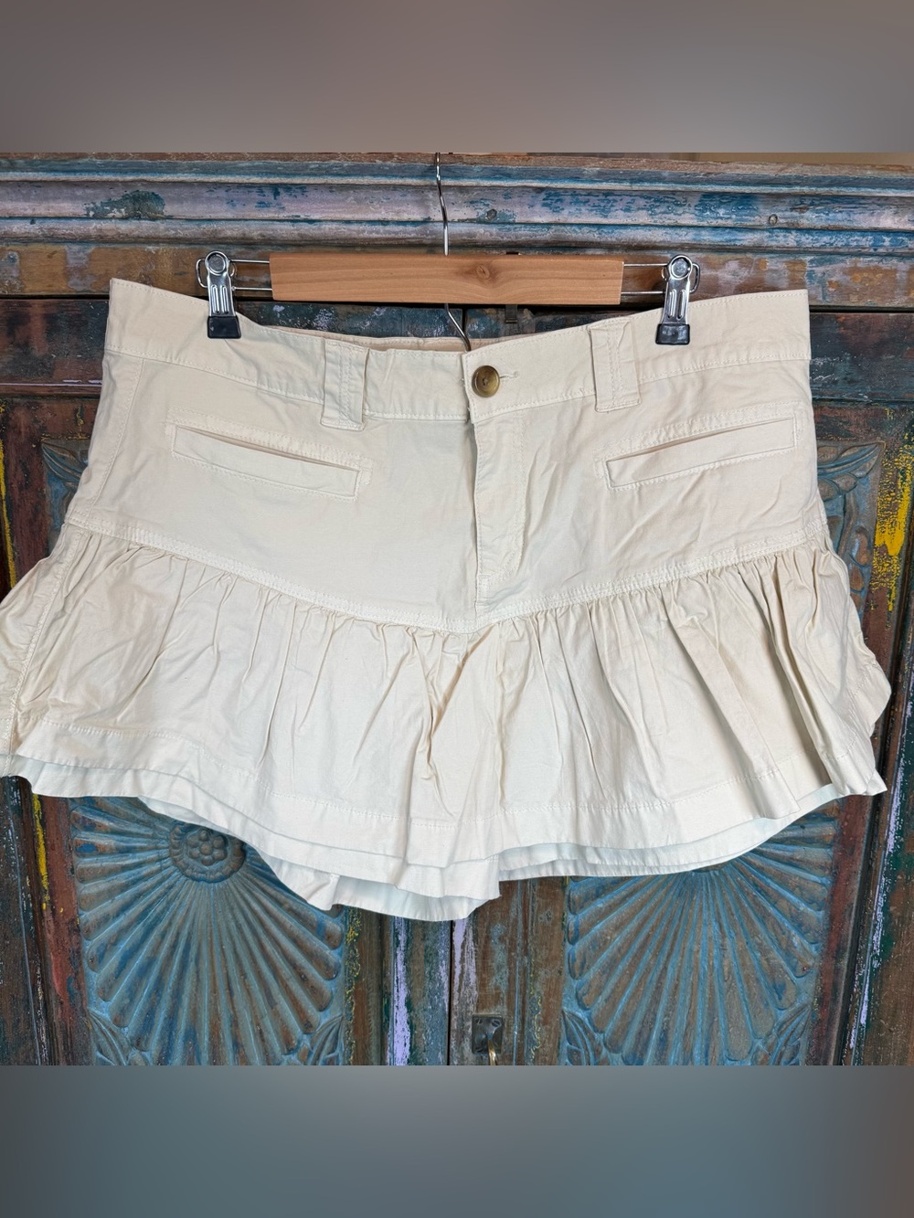 Khaki skirt NWT American Eagle